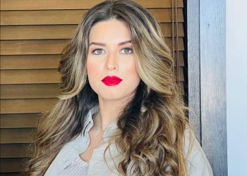 هاجر عدنان تكشف عن عمرها الحقيقي و تصدم جمهورها
