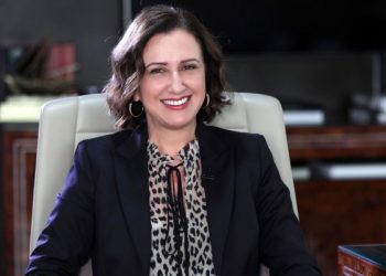 عمور وزير السياحة:  نظام التأشيرة الإلكترونية يأتي في إطار مجهوداته لتحسين الجاذبية
