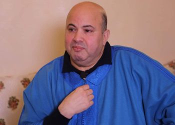 الفنان “حجيب” يرد على الانتقادات الموجهة لبرنامج “النجم الشعبي”