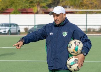 إصابة لاعب بارز في النادي القنيطري قبل قمة يوم الأحد