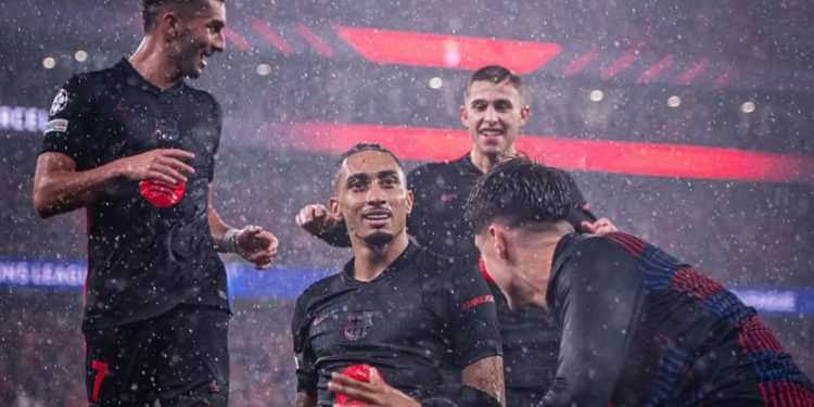 لاعب بارز في برشلونة يحدد مستقبله رفقة النادي