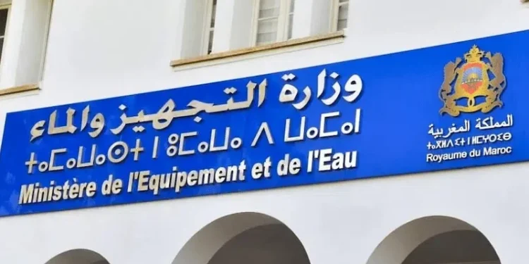 وزارة التجهيز..تهيب بمستعملي الطرق توخي المزيد من الحيطة والحذر