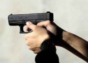 مفتش شرطة يعمل بولاية أمن العيون يضطر لإستعمال سلاحه الوظيفي لتوقيف شخص في عقده الثالث