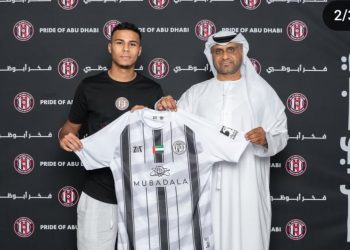 الجزيرة الإماراتي يوقع لموهبة إتحاد تواركة