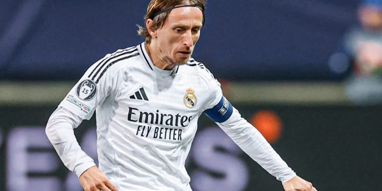 ريال مدريد مهدد بفقدان ستة لاعبين