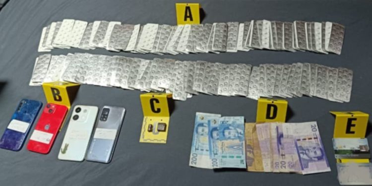 توقيف عصابة بمكناس والقنيطرة بتهمة حيازة وترويج الم.خدرات