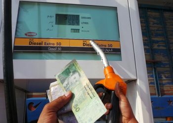 اليماني: سعر البنزين يتجاوز السعر العادل بما يقارب درهمين ونصف