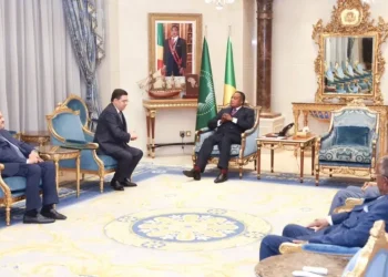 ناصر بوريطة  يجري مباحثاث مع رئيس الكونغو برازافيل