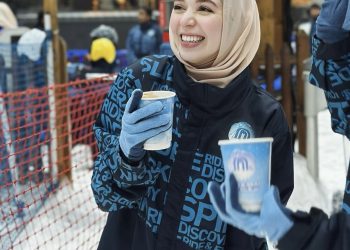 المؤثرة إحسان بنعلوش تحقق حلمها وتطل ببرنامج تلفزيوني في رمضان