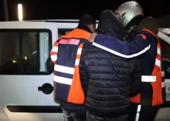 توقيف 14 شخصا من بينهم ثلاثة قاصرين للاشتباه في تورطهم في قضية تتعلق بتخريب ممتلكات خاصة