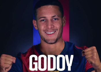 برشلونة يعلن عن تعاقده مع لاعب جديد