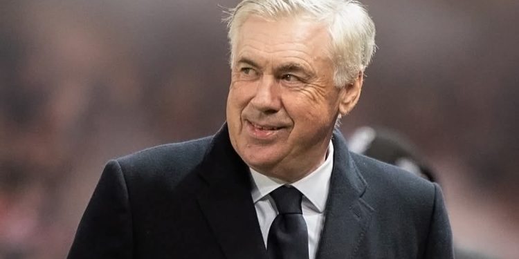 مدافع بارز يغيب عن ريال مدريد لمدة شهر