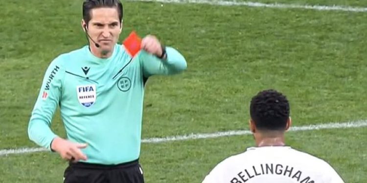 عقوبة الإيقاف تهدد لاعبا بارزا لريال مدريد