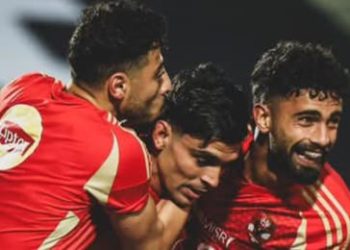 أشرف بنشرقي يتألق في أول ظهور له بقميص الأهلي المصري