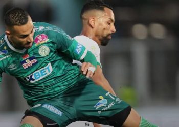 الجيش الملكي والرجاء يكتفيان بنتيجة التعادل