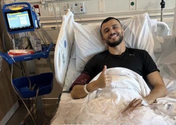رومان سايس يعلن نجاح عمليته الجراحية
