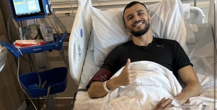 رومان سايس يعلن نجاح عمليته الجراحية