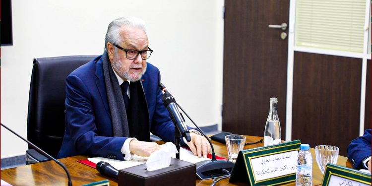 حجوي يستعرض جهود الأمانة العامة للحكومة في تفعيل الأمازيغية