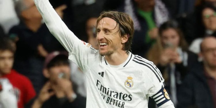 هذه تفاصيل مستقبل مودريتش رفقة ريال مدريد