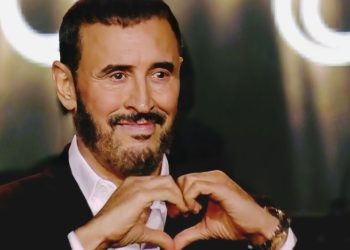 كاظم الساهر يحتفل بـ”عيد الحب” على طريقته