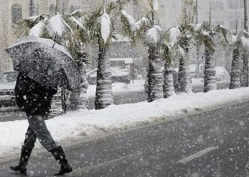 نشرة إنذارية..تساقطات ثلجية وزخات مطرية قوية مرتقبة اليوم الخميس بعدد من مناطق المملكة