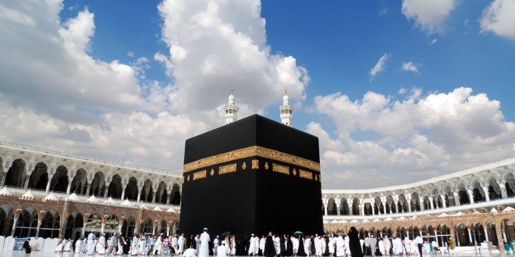 عمرة رمضان أصبحت “طوندونس” في الاستعراض والتباهي لدى المؤثرين