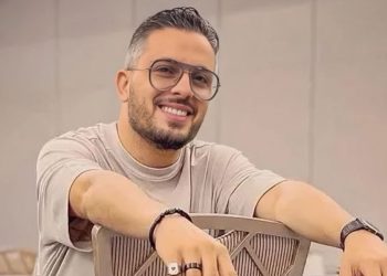 حاتم عمور يعد جمهوره بمبادرة خاصة في حفله الغنائي