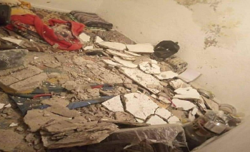 انهيا_ر سقف منزل يرسل سيدة وابنتها إلى المستعجلات بالبيضاء