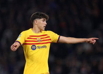 برشلونة يعلن عن إصابة باو كوبارسي بتمدد في رباط الكاحل الأيمن