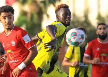المغرب الفاسي يفك الإرتباط مع لاعب أجنبي