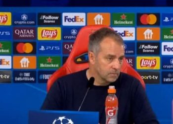 مدرب برشلونة يكشف تأثير وفاة طبيب الفريق على اللاعبين