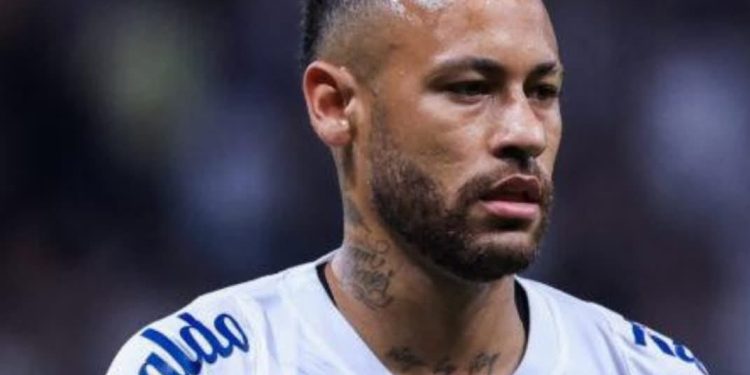 نيمار يغيب عن مباريات فريقه سانتوس البرازيلي