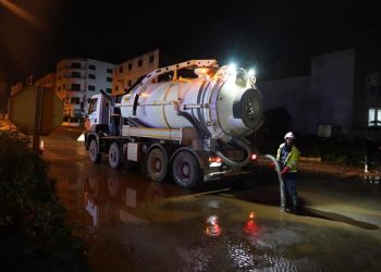 التساقطات المطرية بجهة الدار البيضاء – سطات.. تعبئة عامة للشركة الجهوية متعددة الخدمات بأزيد من 800 عامل و 180 مضخة وشاحنة للتنقية المائية