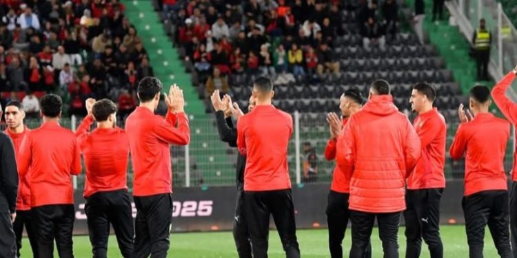 المنتخب المغربي يواجه تنزانيا: اختبار جديد في مشوار الأسود