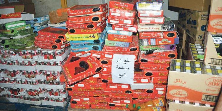 حجز وإتلاف أكثر من نصف طن من المواد الغذائية الفاسدة