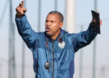 مدرب الرجاء يطالب بتعزيزات قوية في الميركاتو الصيفي لتحقيق الألقاب