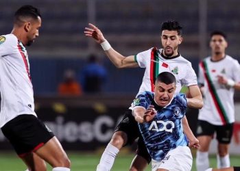 ” الكاف” يُعين طاقم تحكيم ليبي-تونسي لمواجهة الجيش الملكي وبيراميدز