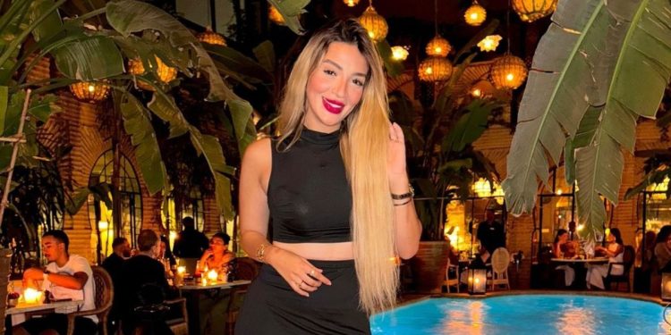 خولة كوين” تعلن إصابتها بشلل نصفي في الوجه