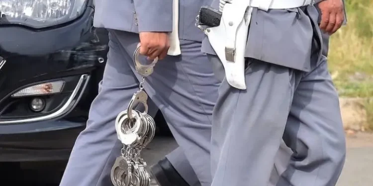 الدرك الملكي يوقف محتالاً انتحل صفة مسؤول كبير