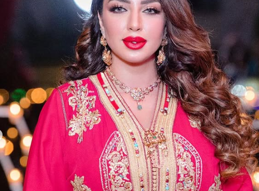 رجوى الساهلي تعود إلى الساحة الفنية بعد غياب طويل بسبب أزمة شخصية