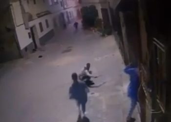 توقيف ثلاثة أشخاص في القصر الكبير إثر اشتباكات عنيفة بسلا_ح أبيض