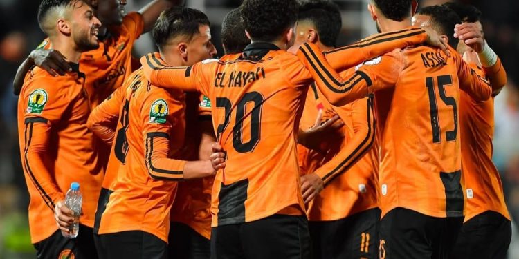 نهضة بركان يغادر إلى الجزائر لمواجهة شباب قسطنطينة في إياب نصف نهائي الكونفيدرالية