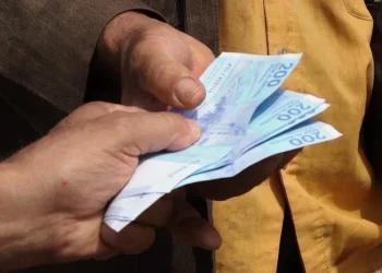 رشوة تقود إلى إيقاف قاضي وزوجته ووسيط مساعد في مراكش