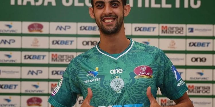 الأهلي المصري يسعى لضم لاعب رجاوي بارز