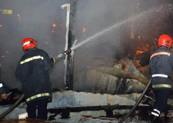 اندلاع حر_يق كبير في سوق “دار الدباغ” بمكناس