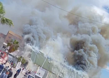 حر_يق كبير يلتهم مبنى المسبح البلدي بالناظور