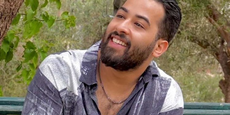 الفنان “سليم كرافاطا” يكشف عن أحدث إصداراته الغنائية بعنوان ‘BEBE'”
