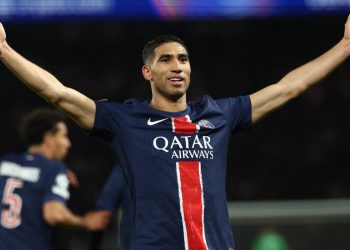 حكيمي يفوز بجائزة أفضل لاعب إفريقي في الدوري الفرنسي لعام 2025
