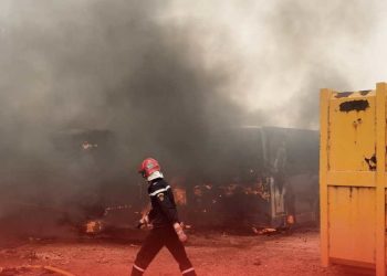 نيران تلتهم مصنع نسيج ببرشيد وإصابة عامل بحروق خطيرة