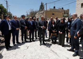 الجيش الإسرائيلي يطلق النار على موكب دبلوماسي يشارك فيه السفير المغربي